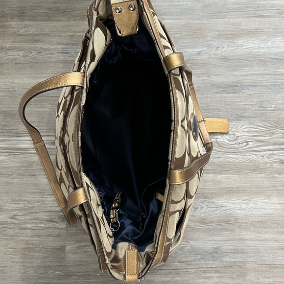 Coach (genuine) diaper bag or shoulder bag - Picture 2 of 4